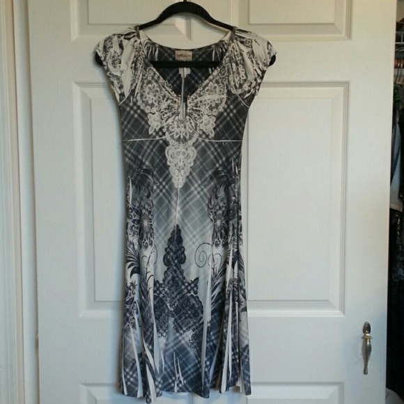 Hana Dress - Picture 1 of 6